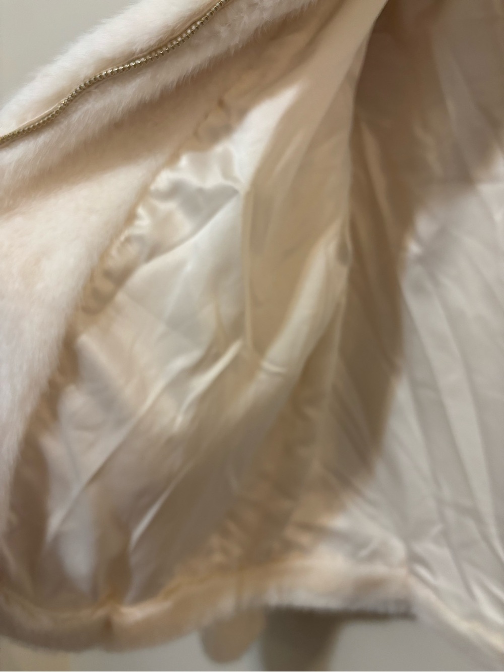 Christian Siriano Faux Fur Zip Front Jacket in Cream - Picture 10 of 10